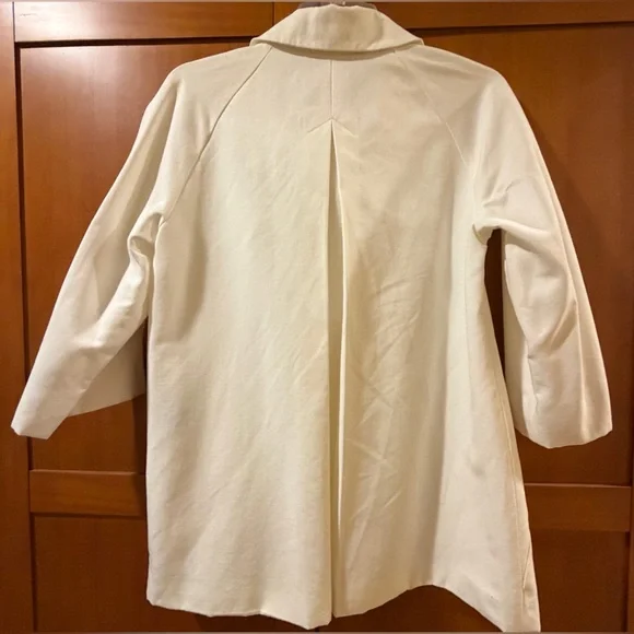 RAEFELLA SPRING COAT
4 BUTTON
SIZE SMALL - Picture 2 of 3